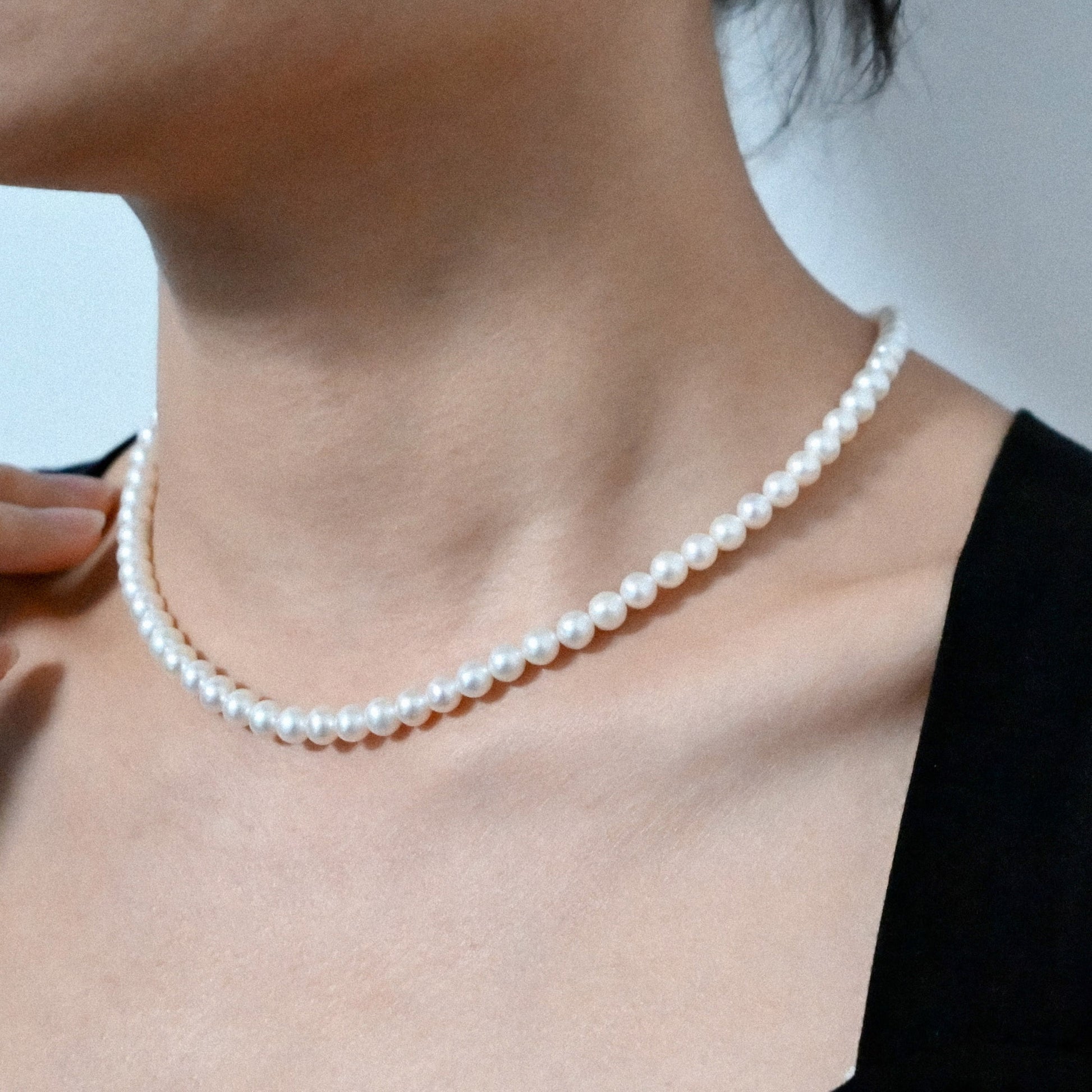 Pearl Choker Necklace