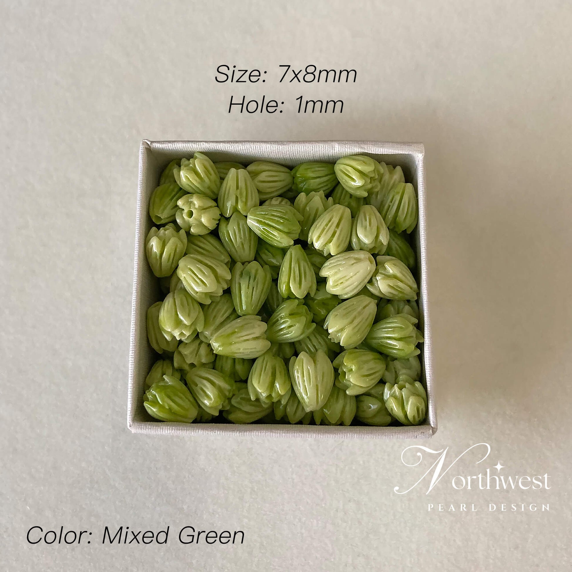 Box of green beads with size, hole, and color information on a light gray background.